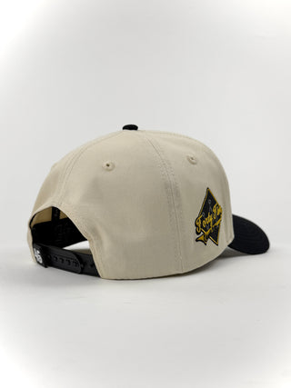 FORTY FIVE HATS SIGNATURE ESTADOS CAP (White and Black)