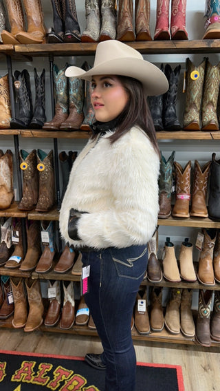 Rock&Roll Women’s Faux Fur Jacket(Cream) BW92C00501