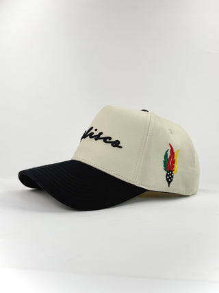 FORTY FIVE HATS SIGNATURE ESTADOS CAP (White and Black)