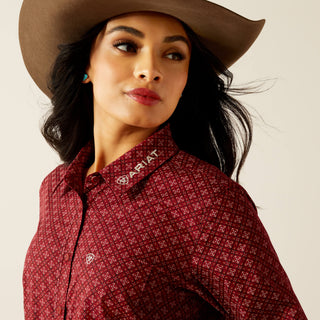 Team Kirby Stretch Shirt
(SANDERS PRINT)-10053949