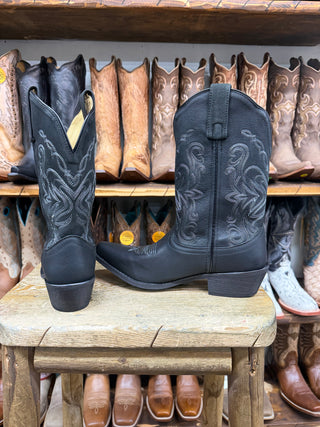 Smoky Mountain Women Madison Snip Toe Boot(Black)-6672