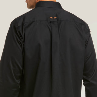 Ariat Men’s Solid Twill Fitted Button Down Shirt (Black) 10034229