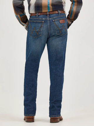 MEN'S WRANGLER RETRO® SLIM FIT STRAIGHT LEG JEAN 112370631