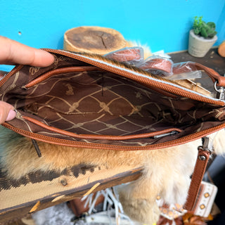 WG49-181 Wrangler Hair-On Collection Crossbody