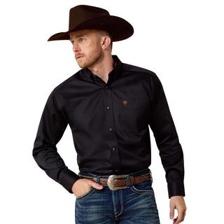 ARIAT BLACK SOLID TWILL CLASSIC FIT (Black)- 10000502