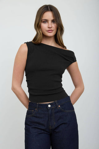 ASYMMETRIC BOAT NECK FITTED KNIT SWEATER TOP: BROWN