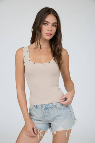 STUD DETAIL KNIT TANK TOP: LIGHT TAUPE